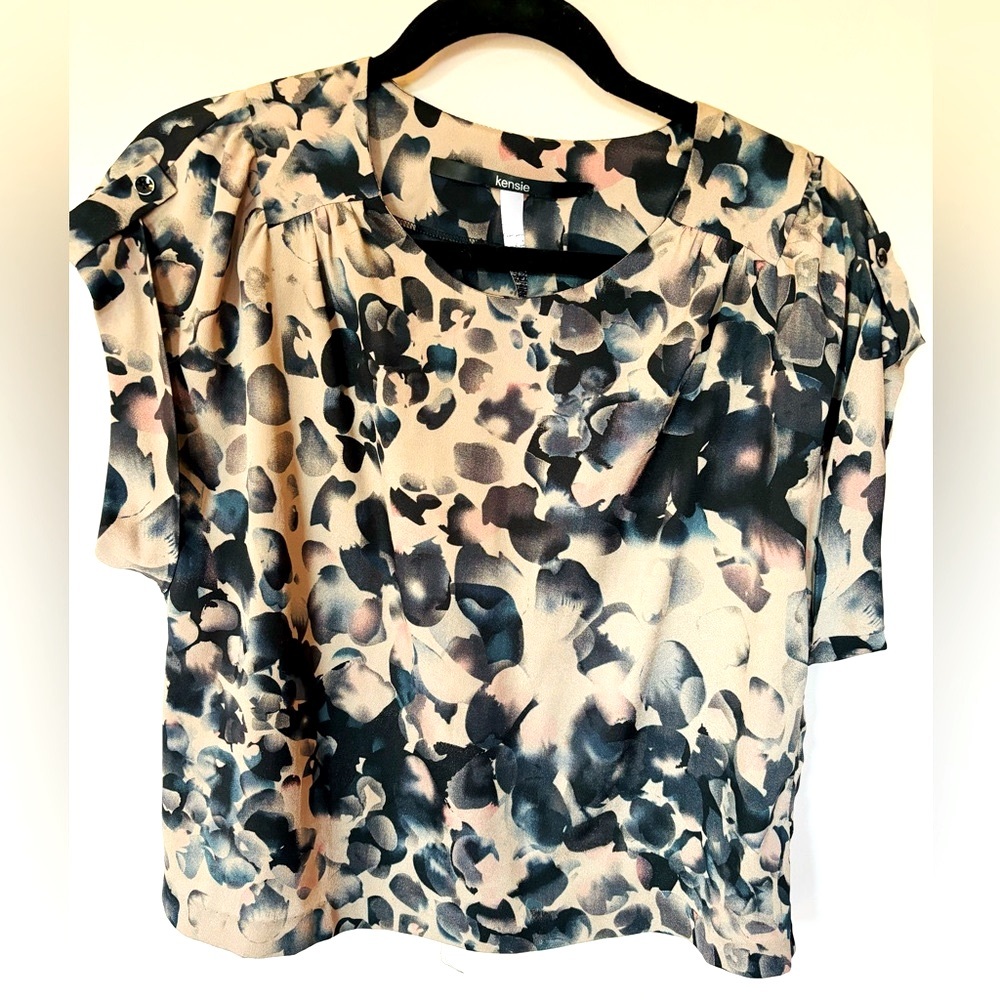 Kensie top.